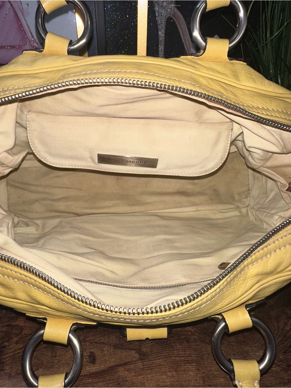 Vintage Marc Jacobs yellow Venetia Satchel - Picture 10 of 13